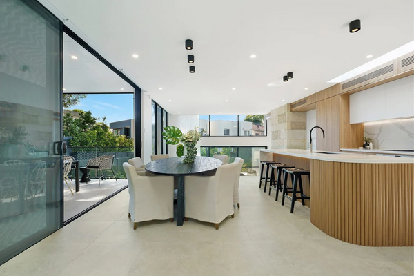25A Kemp Street, Tennyson Point